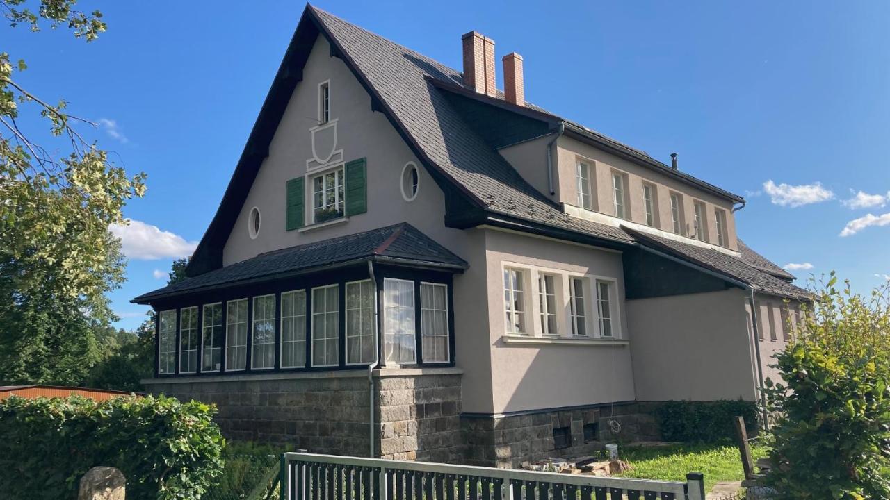 Apartmány Česká Škola Lipova  Exteriér fotografie